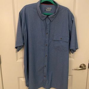 Avalanche Outdoor Supply Mens Button Down